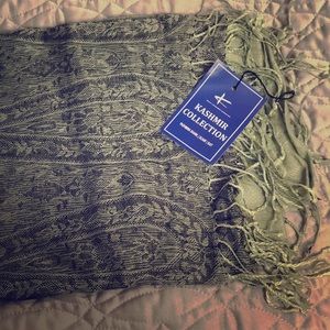 Pashmina— NEW with tags!